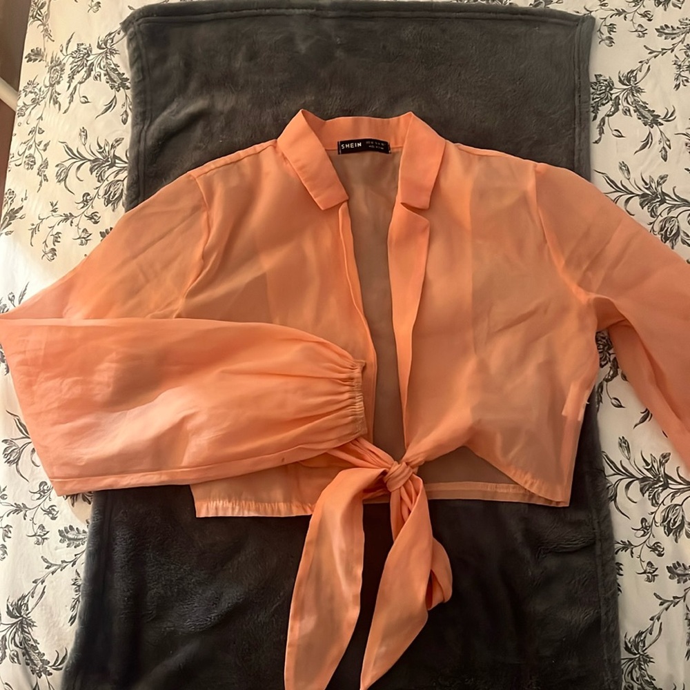 Tie top cropped shien shirt